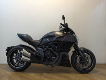 Load image into Gallery viewer, DUCATI DIAVEL CARBON
