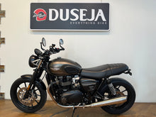 Load image into Gallery viewer, Triumph Street Twin
