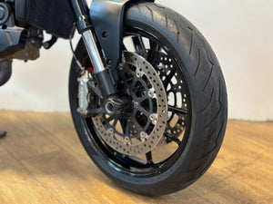 Ducati Monster 937